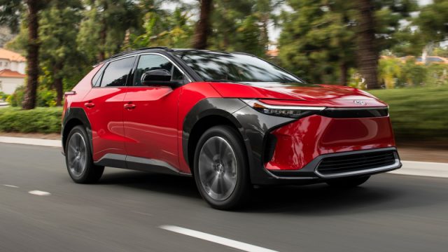 Toyota bZ4X EV 167 CV - foto 2 di 8