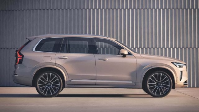 Volvo XC90 T8 Plug-in hybrid AWD automatico 7 posti Ultra Br - foto 4 di 8