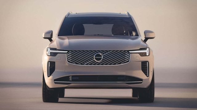 Volvo XC90 T8 Plug-in hybrid AWD automatico 7 posti Ultra Da - foto 3 di 8