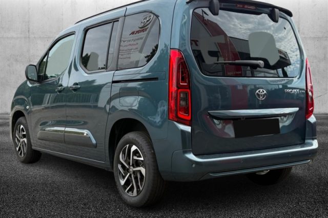 Toyota Proace City Verso 1.5D 130 CV S&S L2 Lounge - foto 3 di 8