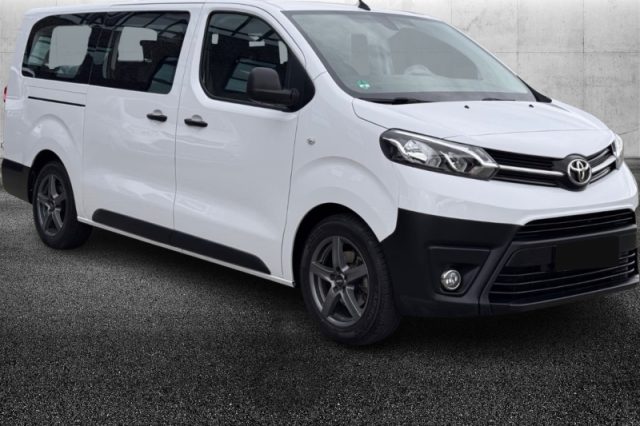 Toyota Proace Verso 2.0D 144 CV L2 D Executive - foto 2 di 8