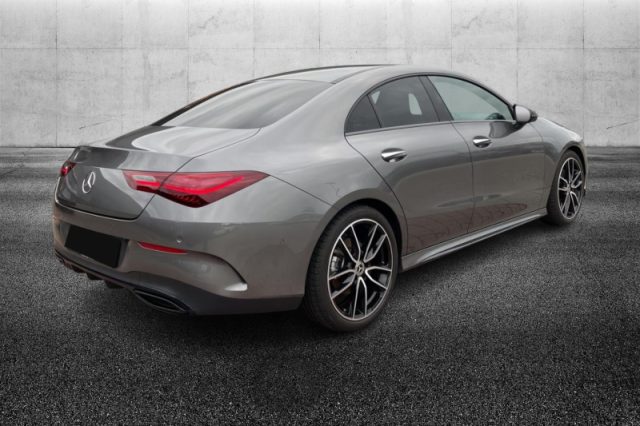 Mercedes-Benz CLA 200 Automatic AMG Line Premium - foto 3 di 6