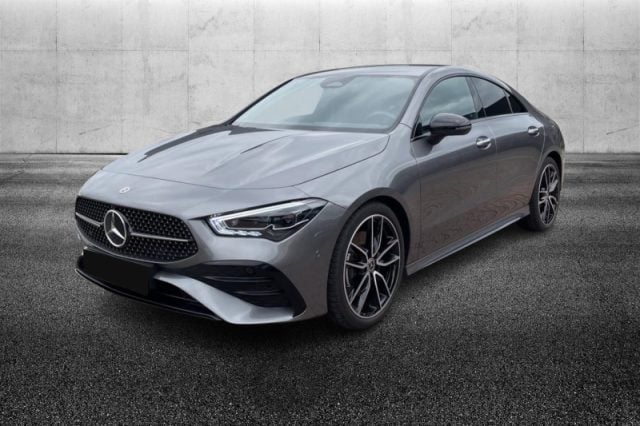 Mercedes-Benz CLA 200 Automatic AMG Line Premium, del 2025, 7.400 km, in vendita a Pieve Di Cento (BO)