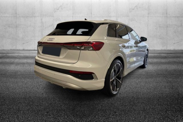 Audi Q4 e-tron Q4 40 e-tron S line edition - foto 3 di 4