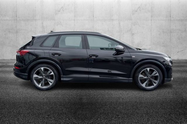 Audi Q4 e-tron Q4 40 e-tron S line edition - foto 3 di 4