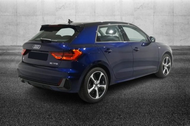 Audi A1 SPB 30 TFSI S tronic S line edition - foto 3 di 8