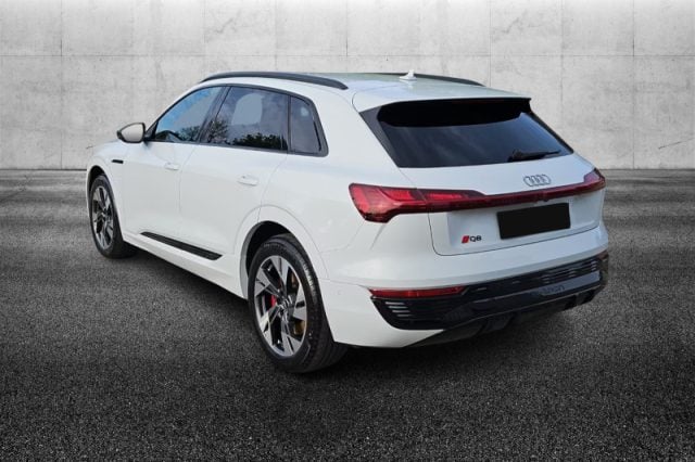 Audi Q8 e-tron 50 quattro S line edition - foto 2 di 4