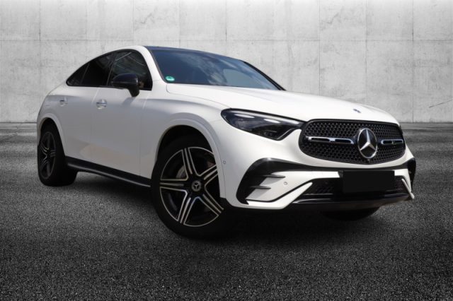 Mercedes-Benz GLC 220 d 4Matic Mild hybrid Coupé AMG Line Premium - foto 2 di 4
