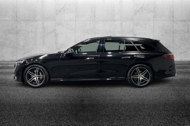 Mercedes-Benz E 220 d Mild hybrid S.W. AMG Line Advanced Plus - foto 4 di 4