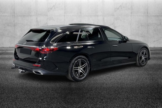 Mercedes-Benz E 220 d Mild hybrid S.W. AMG Line Advanced Plus - foto 2 di 4