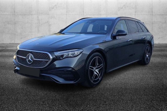 Mercedes-Benz E 220 d Mild hybrid S.W. AMG Line Advanced Plus, del 2025, 19.300 km, in vendita a Pieve Di Cento (BO)