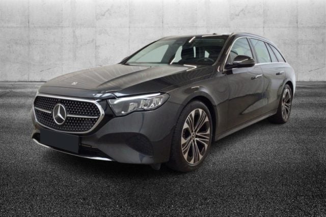 Mercedes-Benz E 220 d Mild hybrid S.W. Advanced Plus, del 2023, 43.900 km, in vendita a Pieve Di Cento (BO)