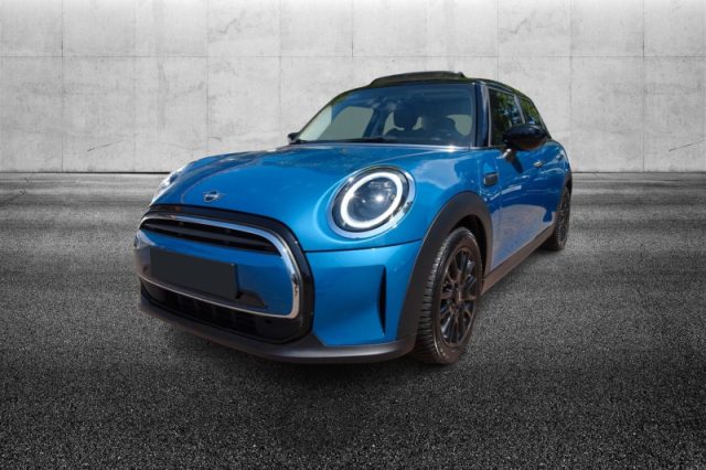 MINI Cooper 1.5 Cooper Classic 5 porte - foto 2 di 4