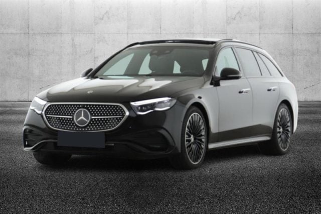 Mercedes-Benz E 450 d Mild Hybrid 4Matic S.W. AMG Line Premium, del 2024, 50.900 km, in vendita a Pieve Di Cento (BO)