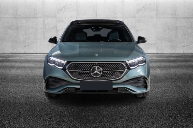 Mercedes-Benz E 450 d Mild hybrid 4Matic S.W. AMG Line Advanced Plus - foto 3 di 4