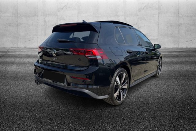 Volkswagen Golf 2.0 TDI DSG GTD - foto 2 di 4