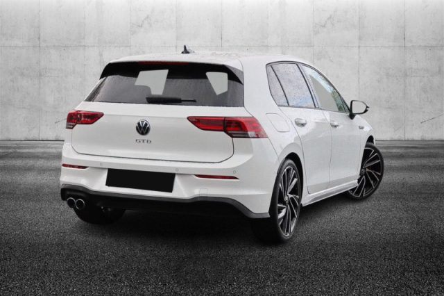 Volkswagen Golf 2.0 TDI DSG GTD - foto 2 di 4