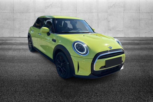 MINI Cooper 1.5 Cooper Classic 5 porte - foto 2 di 4