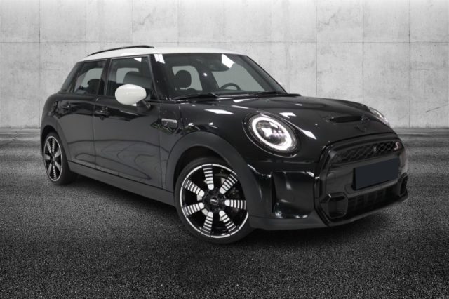 MINI Cooper 2.0 Cooper S Classic 5 porte - foto 2 di 4