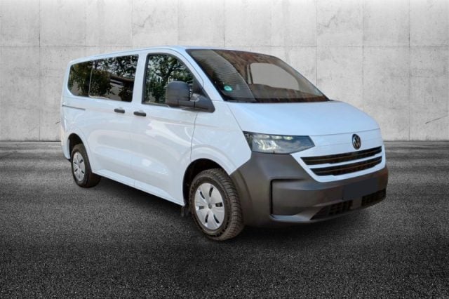 Volkswagen Caravelle 2.0 TDI 150CV PC Life, del 2025, 19.999 km, in vendita a Pieve Di Cento (BO)