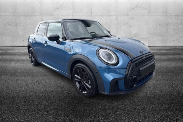 MINI Cooper 1.5 Cooper JCW 5 porte - foto 2 di 4