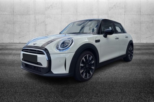 MINI Cooper 1.5 Cooper Classic 5 porte, del 2022, 36.800 km, in vendita a Pieve Di Cento (BO)
