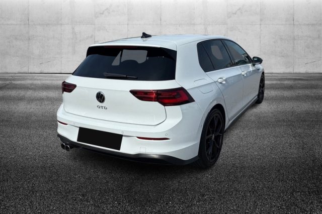 Volkswagen Golf 2.0 TDI DSG GTD - foto 3 di 4