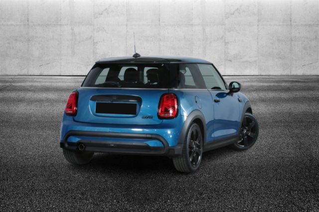 MINI Cooper 1.5 Cooper Classic - foto 2 di 4