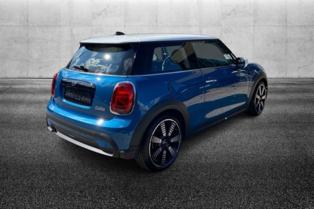 MINI Cooper 1.5 Cooper Classic - foto 2 di 4