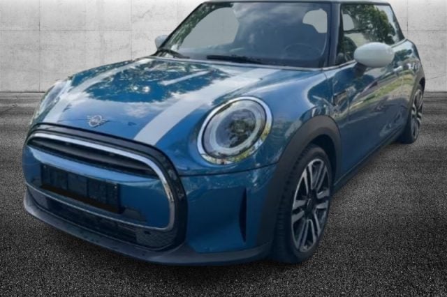 MINI Cooper 1.5 Cooper Classic, del 2023, 22.500 km, in vendita a Pieve Di Cento (BO)
