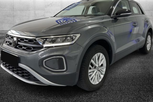 Volkswagen T-Roc 2.0 TDI SCR 150 CV DSG Life, del 2023, 42.500 km, in vendita a Pieve Di Cento (BO)
