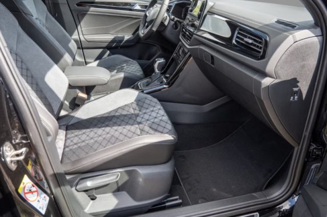Volkswagen T-Roc 2.0 TDI SCR 150 CV DSG R-Line - foto 4 di 4