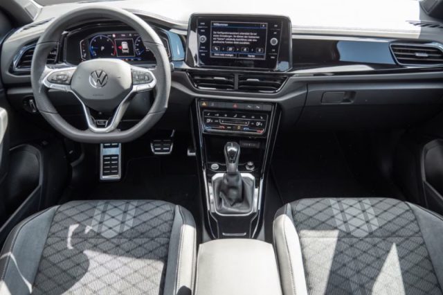 Volkswagen T-Roc 2.0 TDI SCR 150 CV DSG R-Line - foto 3 di 4