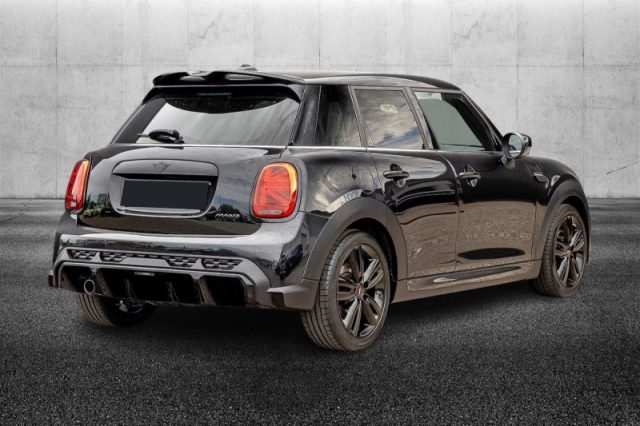 MINI Cooper 1.5 Cooper JCW 5 porte - foto 2 di 4