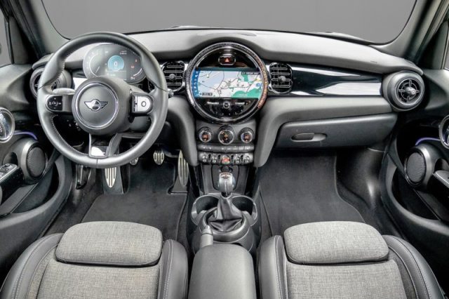 MINI Cooper 1.5 Cooper JCW 5 porte - foto 3 di 4