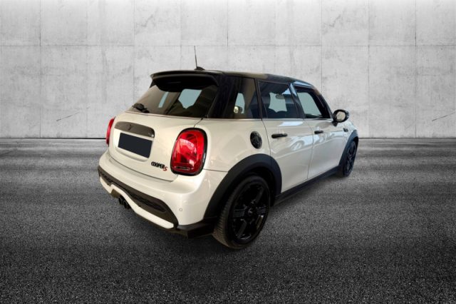 MINI Cooper 2.0 Cooper S Classic 5 porte - foto 3 di 4