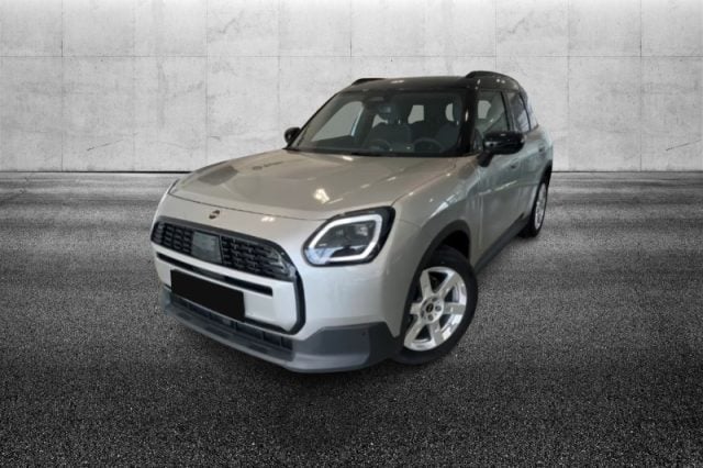 MINI Mini D Classic Countryman, del 2025, 24.999 km, in vendita a Pieve Di Cento (BO)