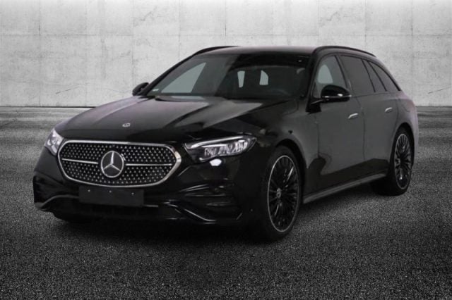Mercedes-Benz E 300 de hybrid EQ S.W. AMG Line Premium, del 2024, 25.800 km, in vendita a Pieve Di Cento (BO)