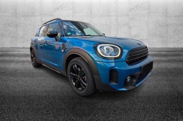 MINI Countryman 1.5 Cooper Classic Countryman, del 2023, 57.999 km, in vendita a Pieve Di Cento (BO)