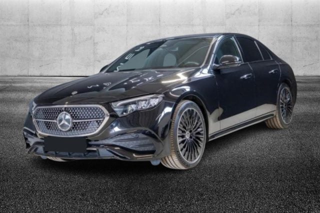 Mercedes-Benz E 300 de hybrid EQ AMG Line Premium, del 2024, 18.600 km, in vendita a Pieve Di Cento (BO)
