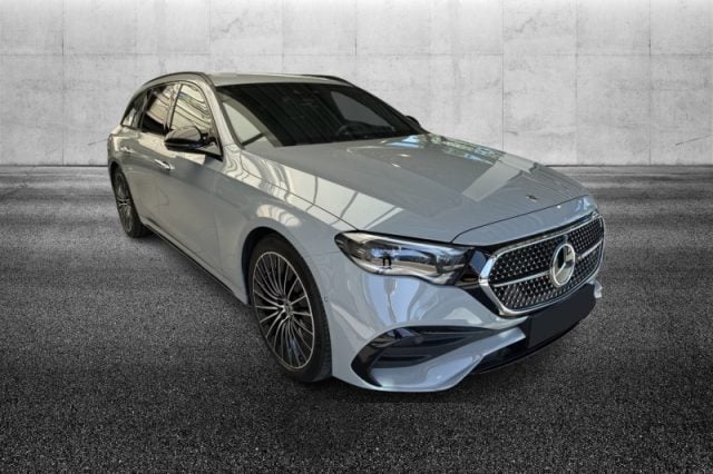 Mercedes-Benz E 300 de hybrid EQ S.W. AMG Line Premium - foto 2 di 4