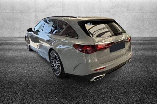 Mercedes-Benz E 300 de hybrid EQ S.W. AMG Line Premium - foto 4 di 4