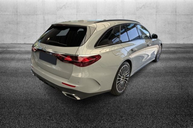Mercedes-Benz E 300 de hybrid EQ S.W. AMG Line Premium - foto 3 di 4