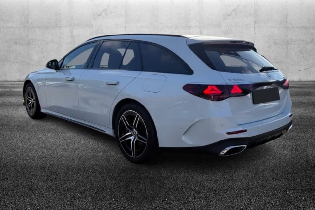 Mercedes-Benz E 300 e hybrid EQ S.W. AMG Line Advanced Plus - foto 4 di 4
