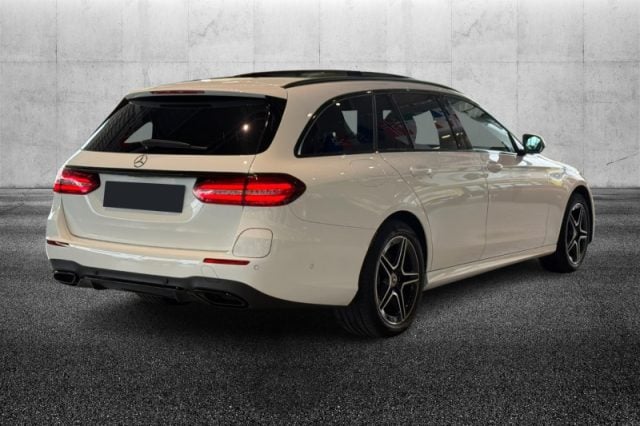 Mercedes-Benz E 300 e S.W. Auto Plug in hybrid Premium - foto 3 di 4