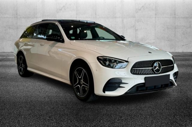 Mercedes-Benz E 300 e S.W. Auto Plug in hybrid Premium - foto 2 di 4