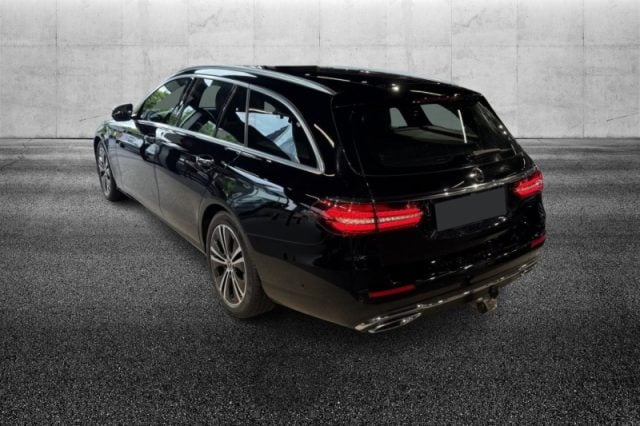 Mercedes-Benz E 220 d S.W. Auto Business Sport - foto 4 di 4