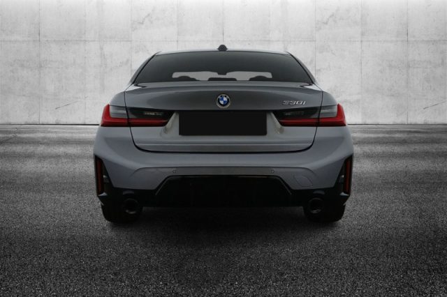 BMW 330 i Msport - foto 4 di 4