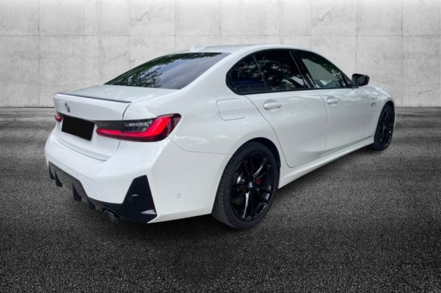 BMW 330 i xDrive Msport - foto 3 di 4