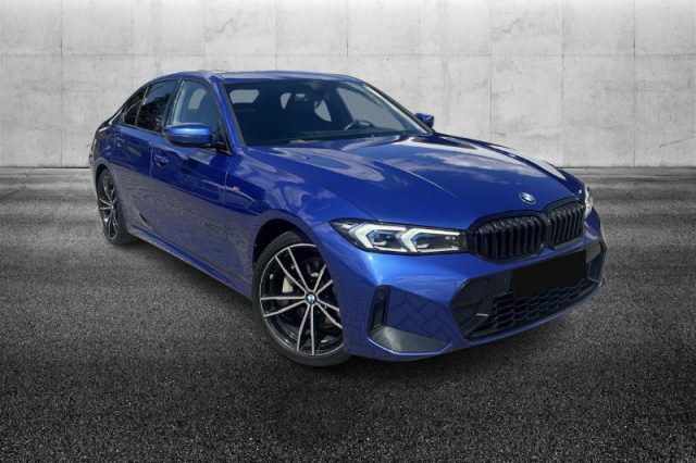 BMW 330 i xDrive Msport - foto 2 di 4
